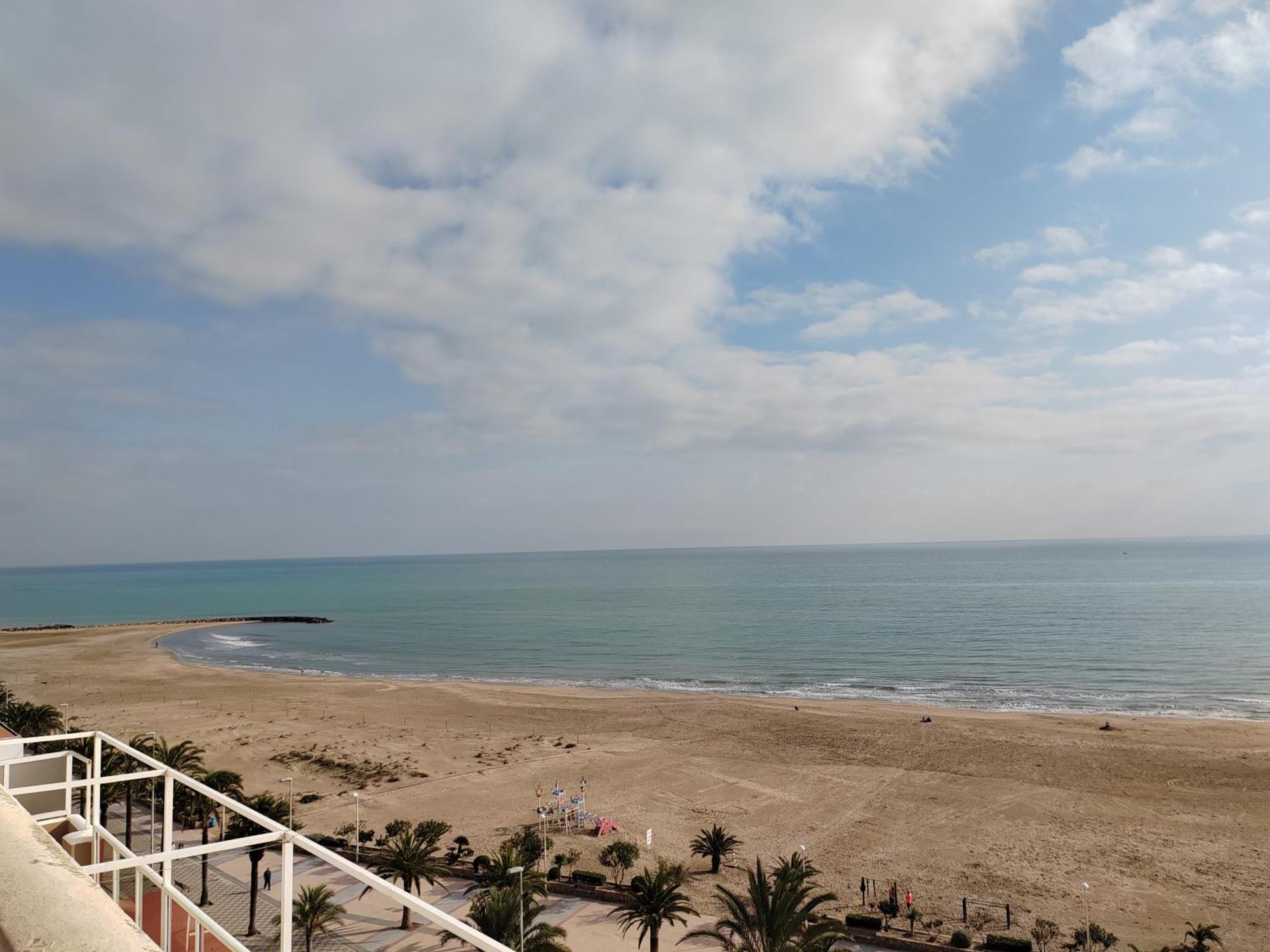 Vacances A La Plage Puerto de Sagunto Luaran gambar